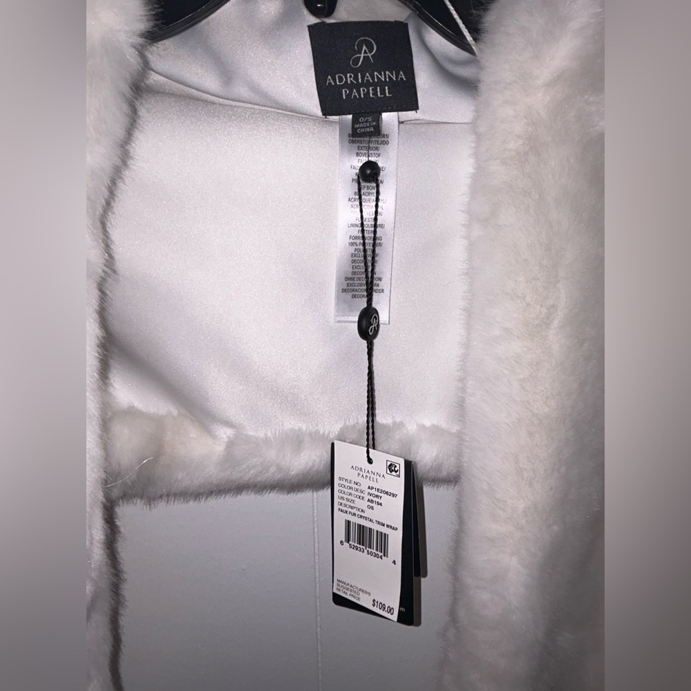 Adrianna Papell ivory faux fur shawl with crystals - Picture 3 of 3